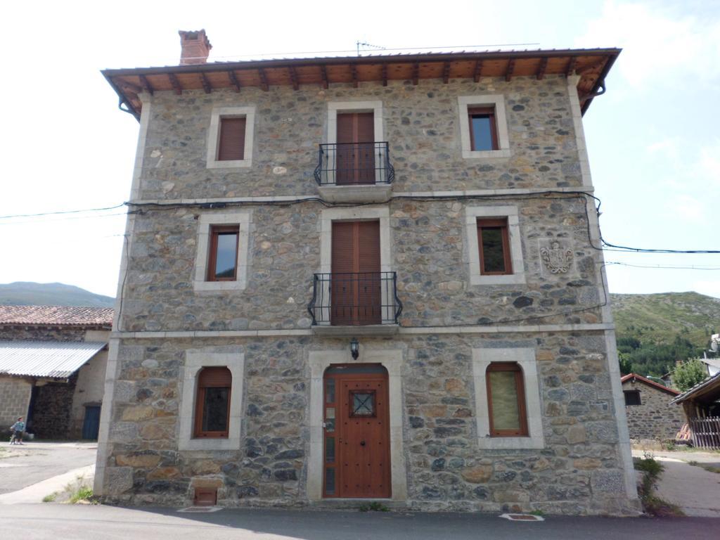 Casa Rural La Altanera Barniedo de la Reina Bagian luar foto